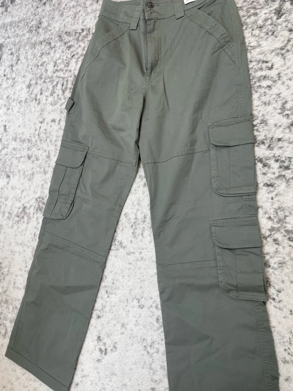 NWT Abercrombie High Rise Relaxed Cargo Pants - Picture 6 of 10
